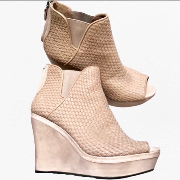 UGG Shoes - UGG Australia Hamra Wedge Boot